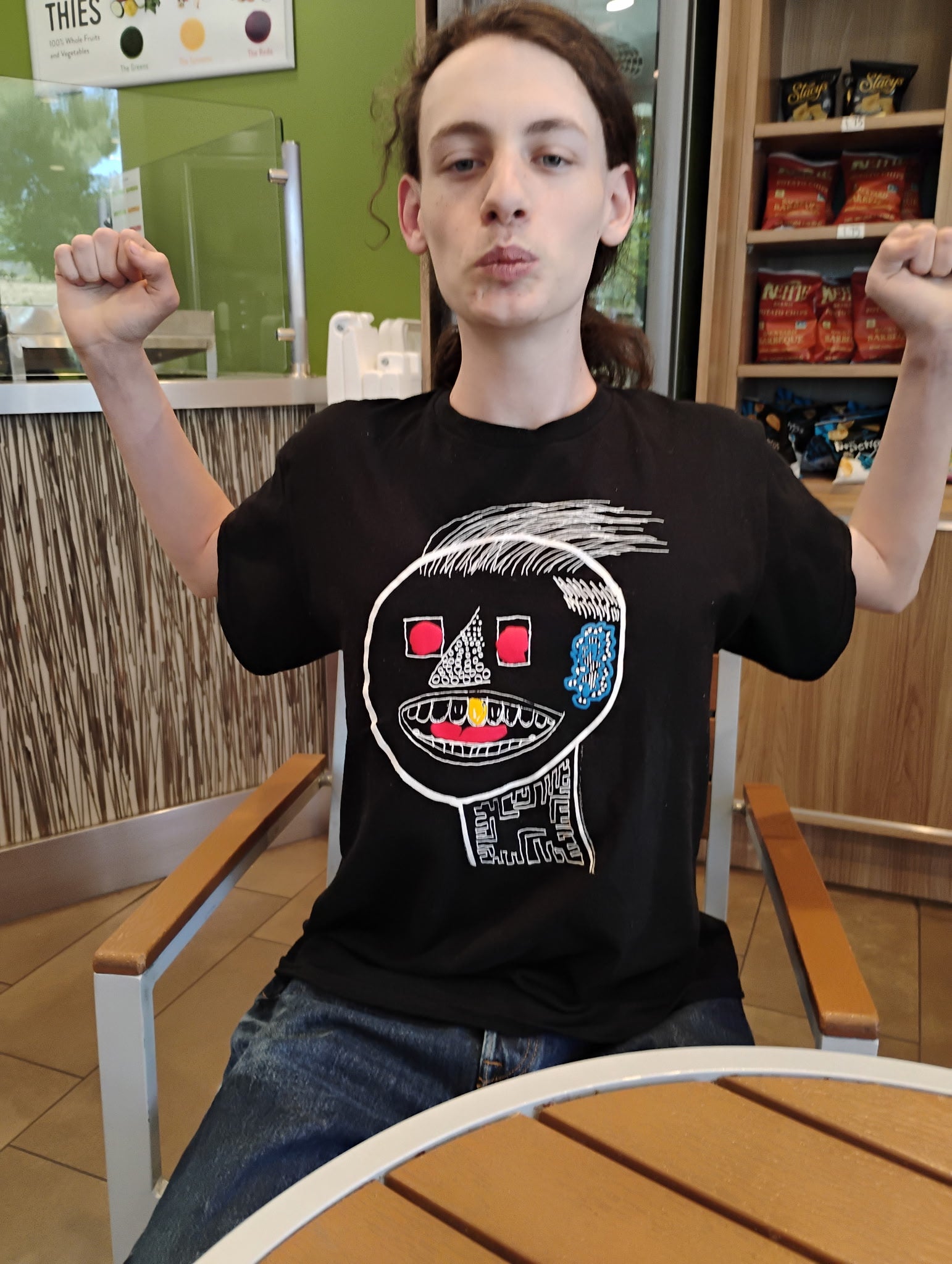 EarLoaf T-Shirt(Black)