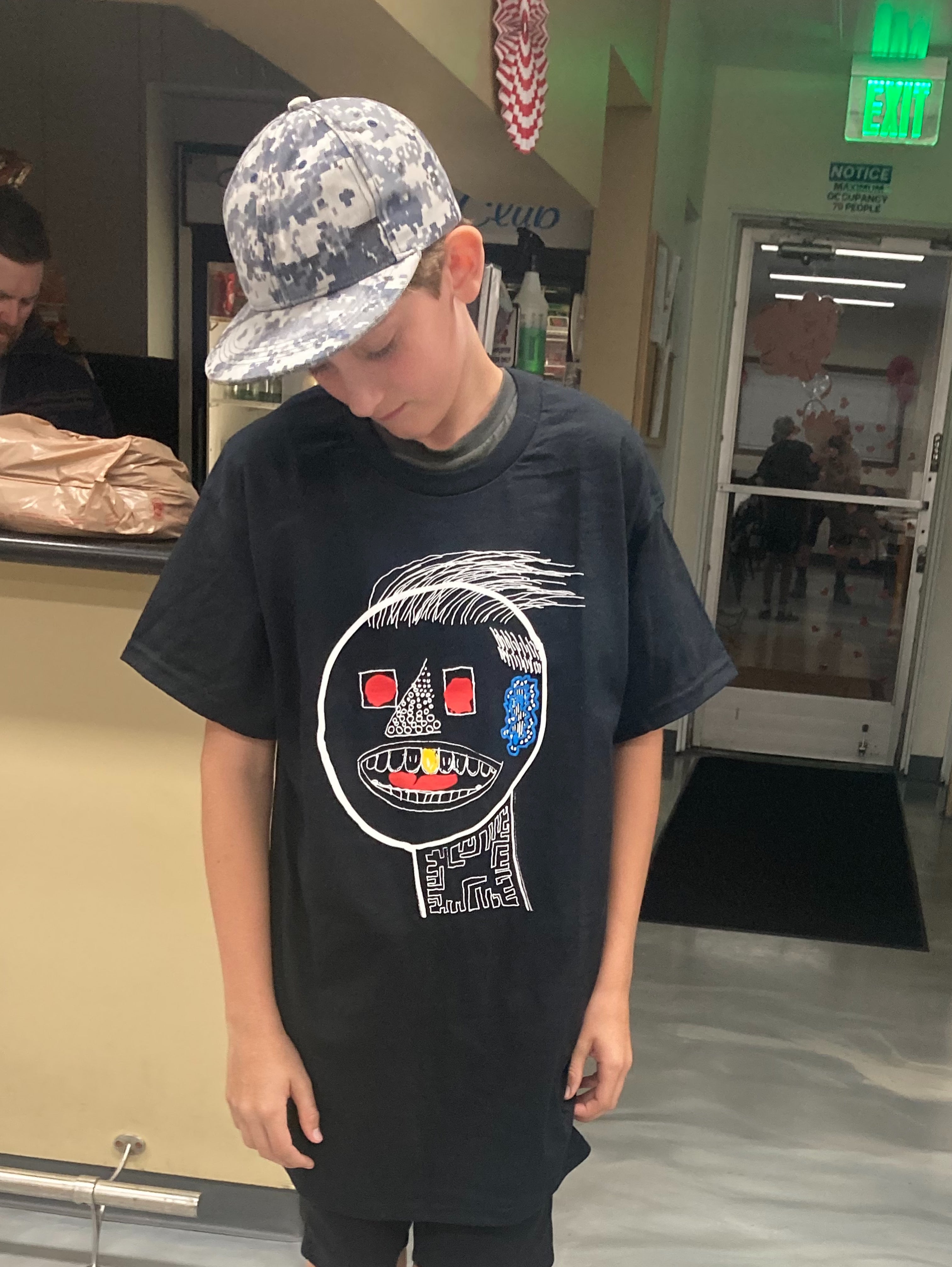 EarLoaf T-Shirt(Black)